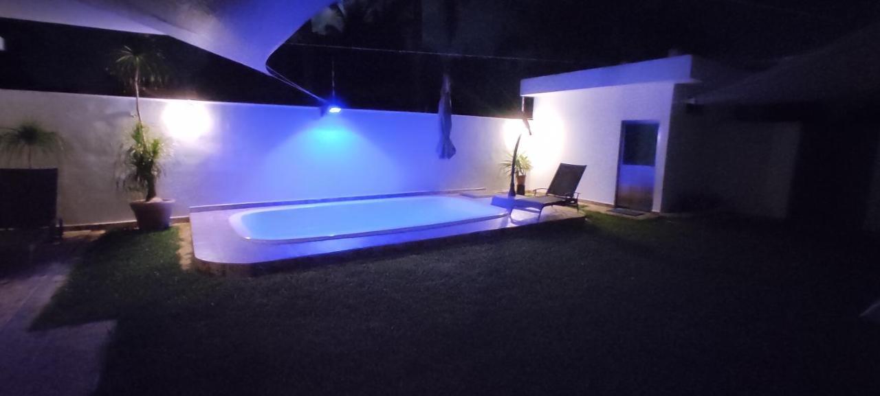 Casa Abril Cozzy Suites Cancún Zewnętrze zdjęcie