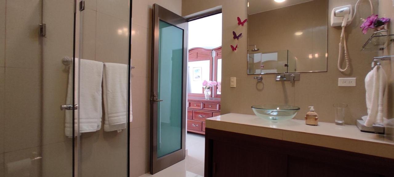 Casa Abril Cozzy Suites Cancún Zewnętrze zdjęcie